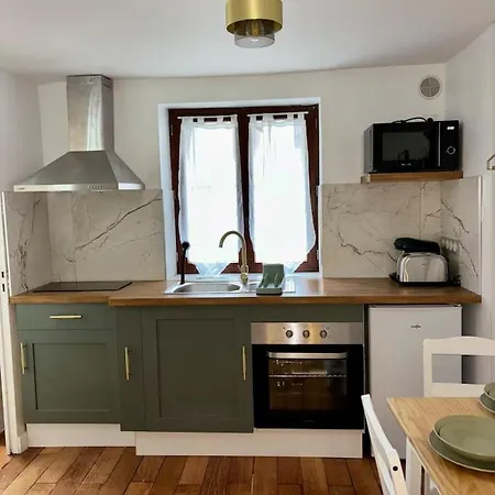 Apartament Le Living Roissy Cdg *